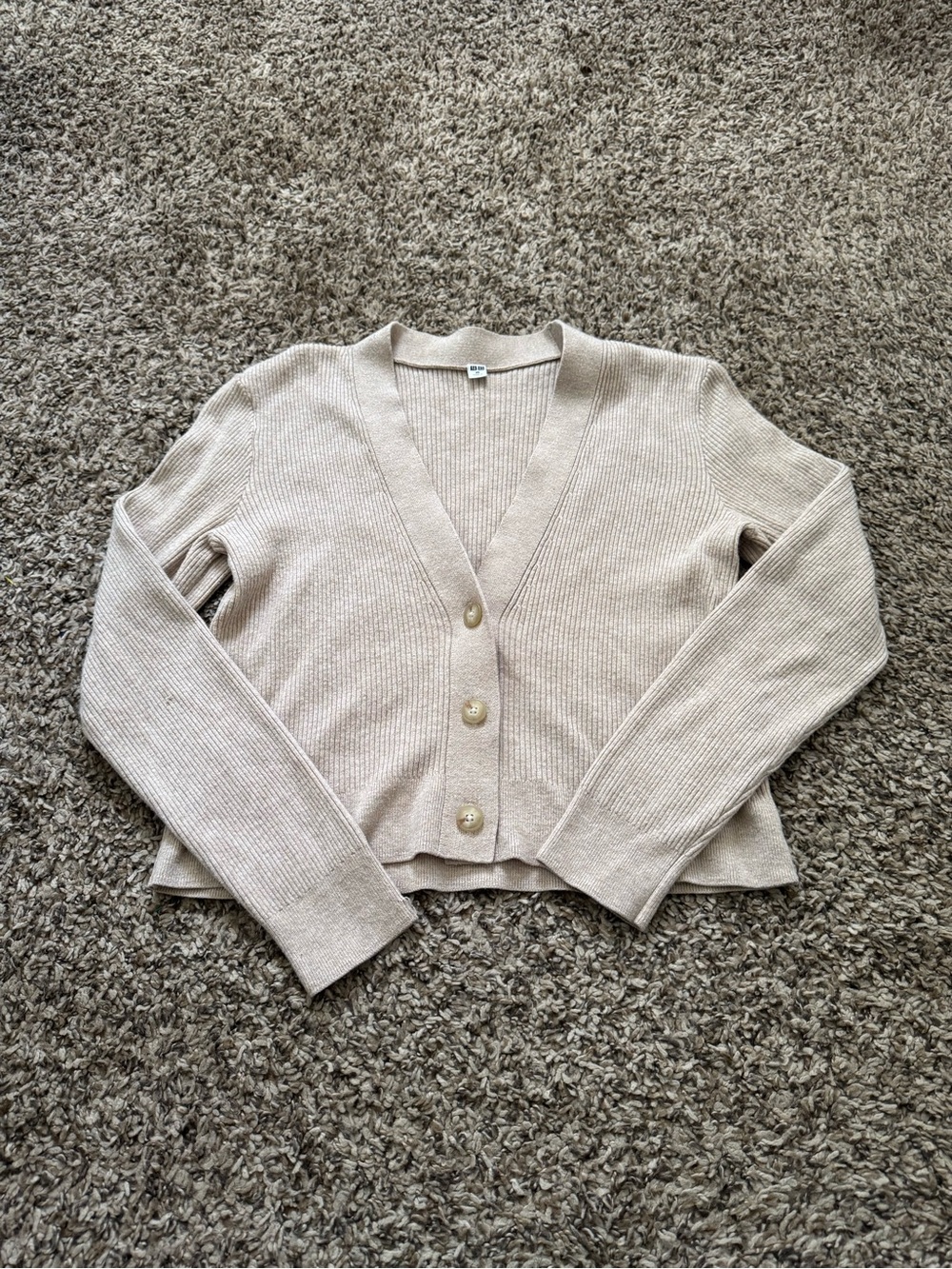 Uniqlo Beige Ribbed V-Neck Button-Front Cardigan